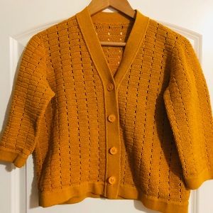 Cropped knit cardigan